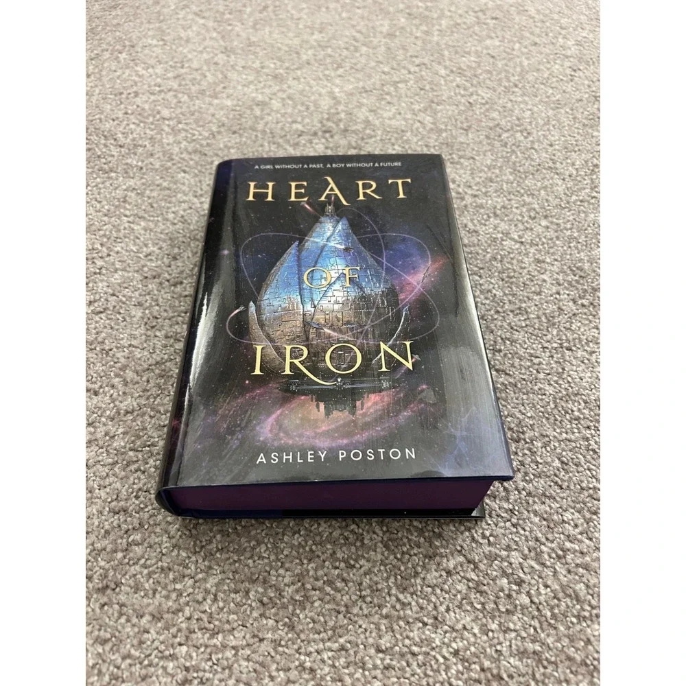 Heart of Iron‎ Hardcover Ashley Poston